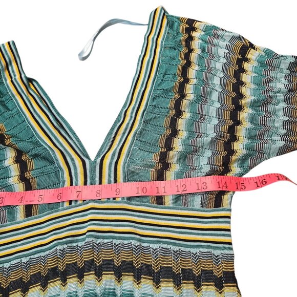 Guess by Marciano Knit V-Neck Dress, Medium - Picture 4 of 7